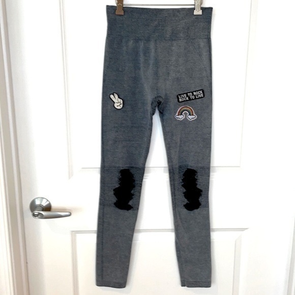 MAZE COLLECTION | Gray Rock & Roll Theme Leggings, Junior Size S/M. - Picture 2 of 9